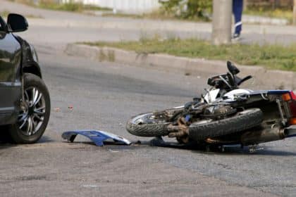 Šibensko-kninska: U prometnoj nesreći smrtno stradao 41-godišnji motociklist