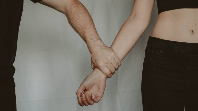 Splitsko-dalmatinska: 21-godišnjak se sumnjiči za oduzimanje slobodne maloljetnici