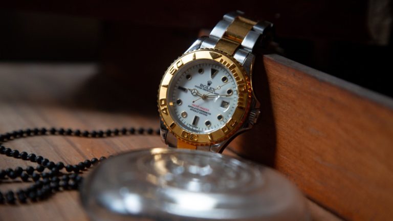 Opuzen: Četvorica mladih počinila tešku krađu, kod jednog otkriveno i iskorištavanje djece za pornografiju