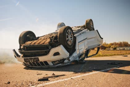 Teška prometna nesreća kod Zemunika Donjeg: Mlada vozačica zadobila ozbiljne ozljede