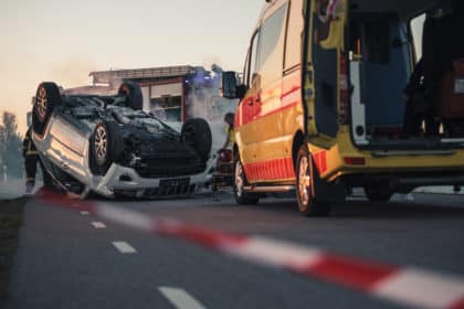 Teška prometna nesreća kod Orašca: Smrtno stradao vozač teretnog vozila