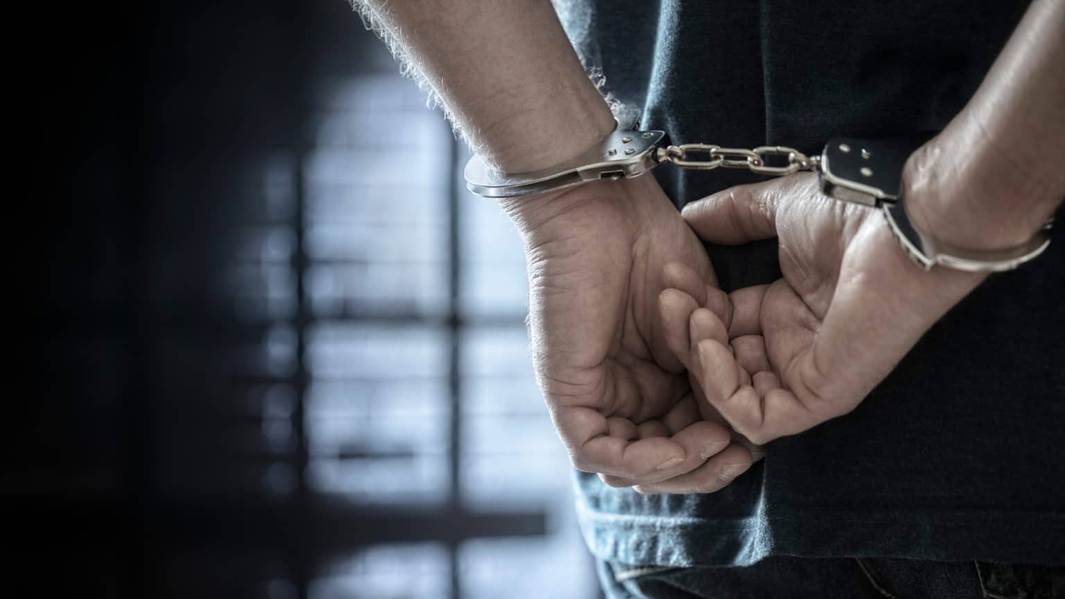 Noćna policijska potjera u Zadru završila uhićenjem 32-godišnjaka