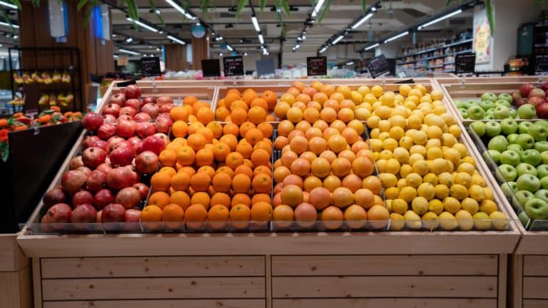 Otkriveni zabranjeni pesticidi u voću uvezenom iz Turske: Uvoz grejpa obustavljen na bugarskoj granici