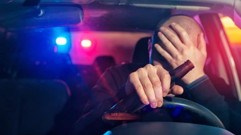 Šibenik: Alkoholizirani 27-godišnji vozač uzrokovao prometnu nesreću