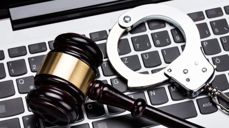 Šibenik: 40-godišnjak pokrao različite elektroničke artikle