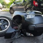 Teška prometna nesreća u Šibeniku: Dvojica mladića zadobila teške ozljede u sudaru mopeda