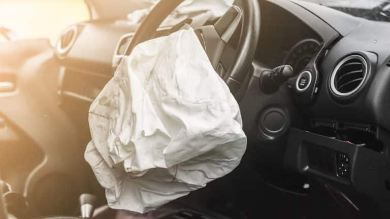 Prometna nesreća kod Grabovaca: 68-godišnjak teško ozlijeđen nakon udara u maslinik