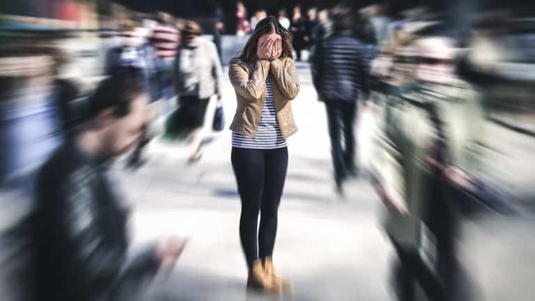 Paranoja u svakodnevici: 15 simptoma prepoznavanja