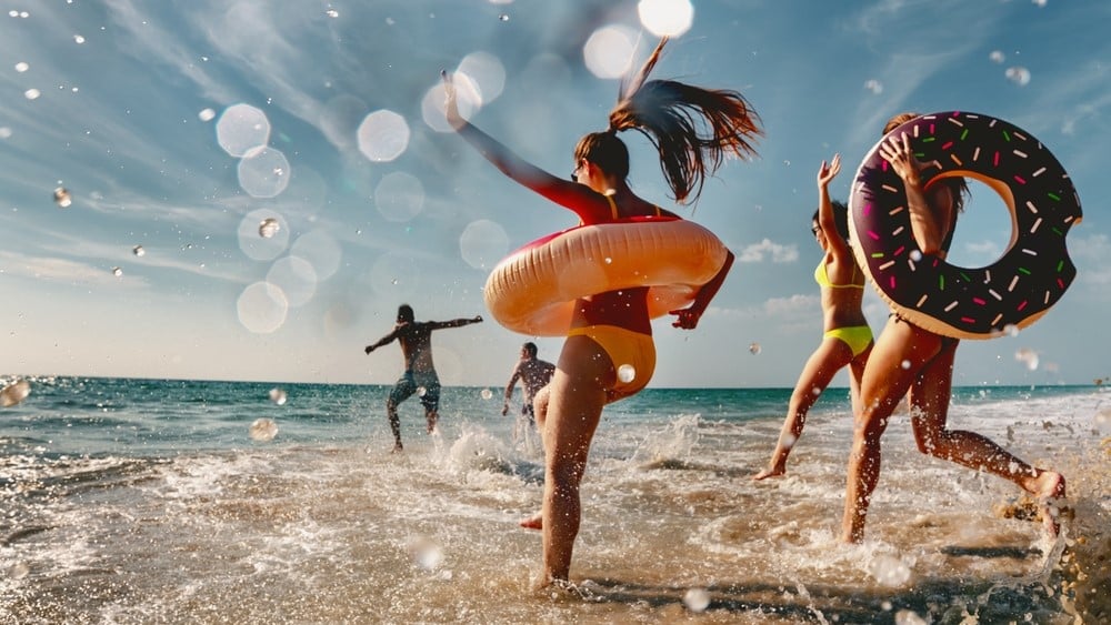 Sve što je potrebno imati na plaži: 8 esencijalnih predmeta