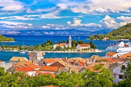 Kako provesti dan na Visu? Evo čak 11 zabavnih aktivnosti