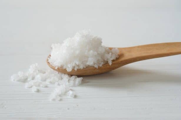 Kako smanjiti sol u prehrani? Evo 11 ukusnih alternativa