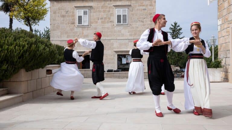 Koji su dalmatinski običaji na rubu zaborava? Evo 9 primjera