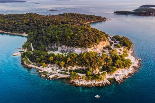 Kako otočne zajednice preživljavaju izolaciju? Evo 9 priča